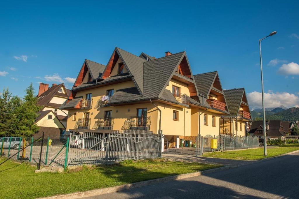 Apartamenty I Pokoje Goscinne Nowita Zakopane Exterior foto