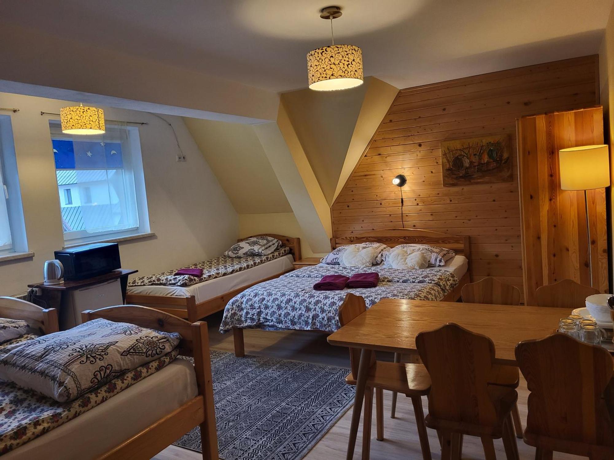 Apartamenty I Pokoje Goscinne Nowita Zakopane Habitación foto